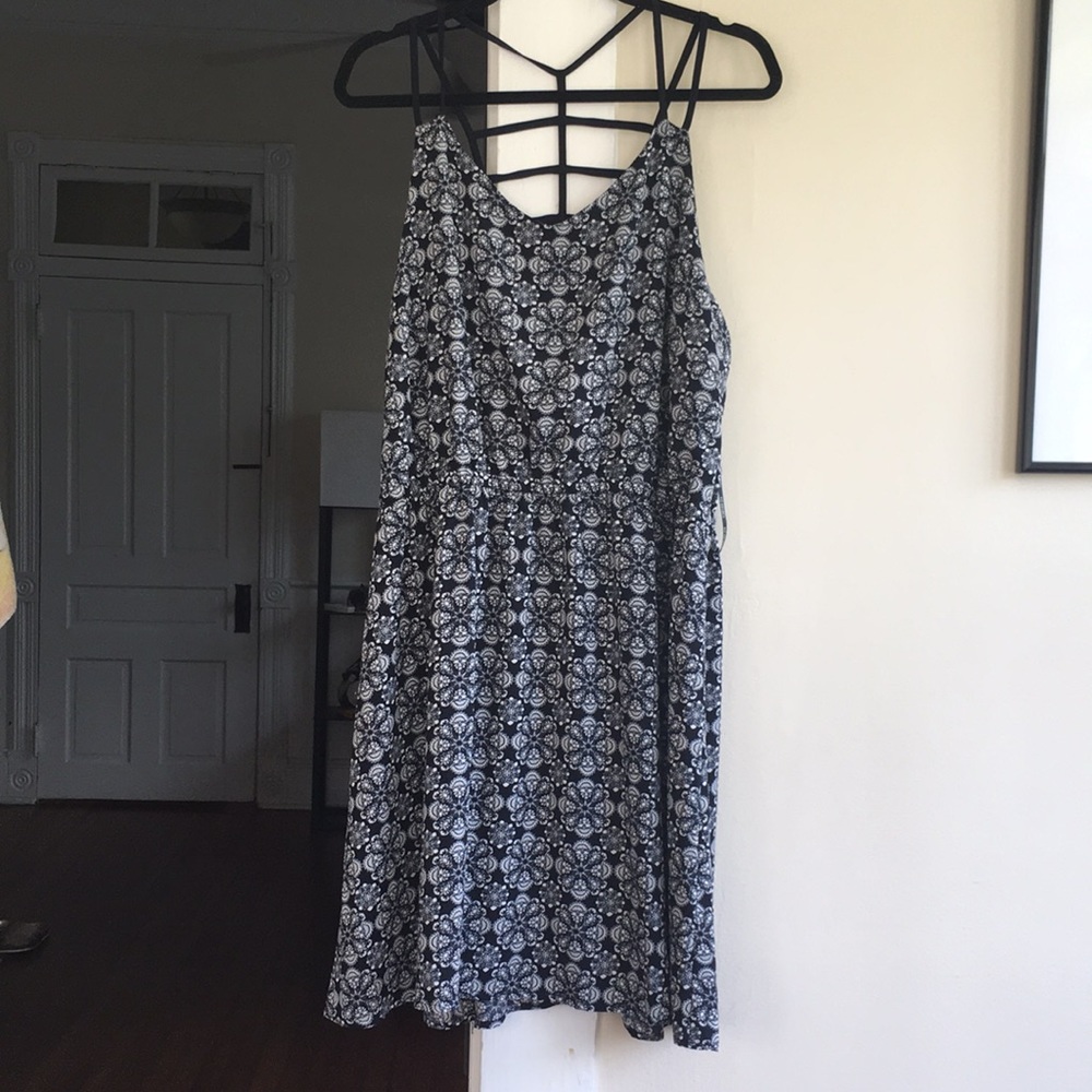 Cutout Dress 👗
